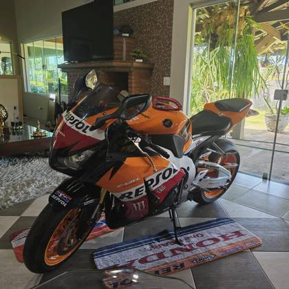 HONDA CBR 1000RR 